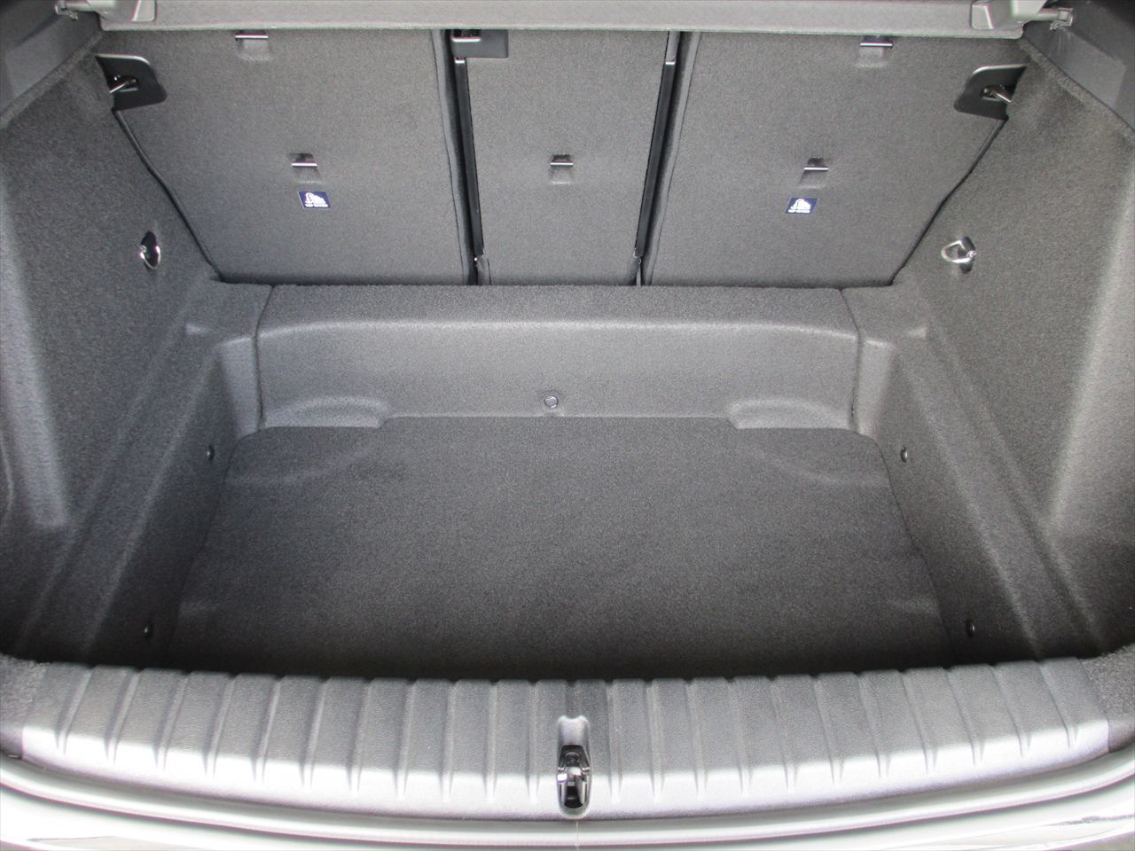 F40 118d Sports Hatch 5-door B47 2.0d