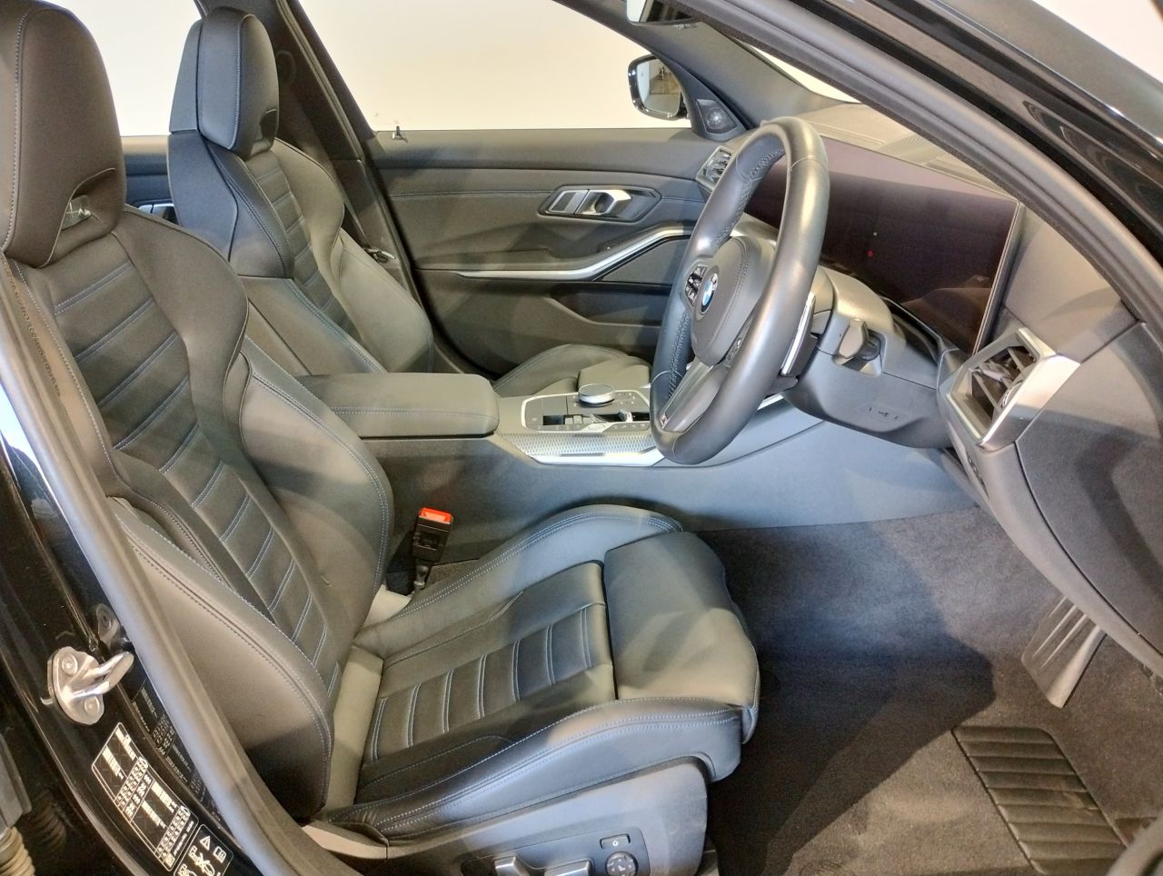 G21 M340i xDrive Touring LCI RHD