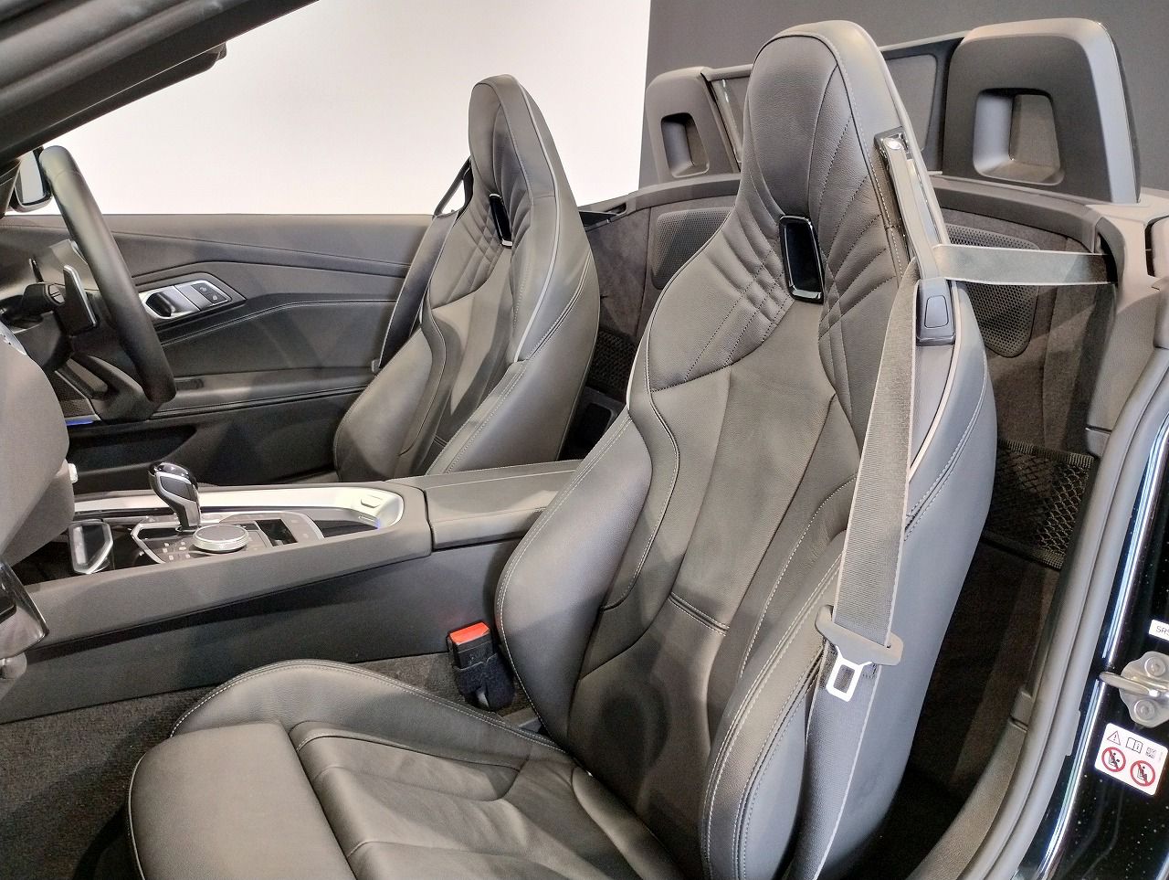 G29 z4 sDrive20i RHD