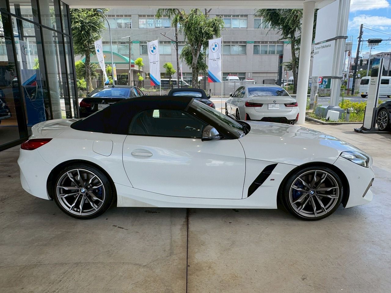G29 Z4 M40i RHD