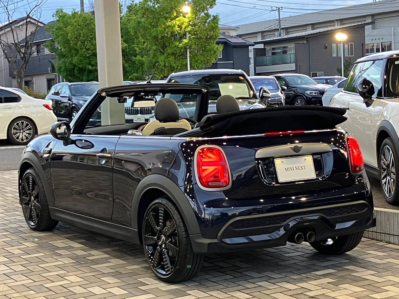MINI Cooper S Convertible RHD