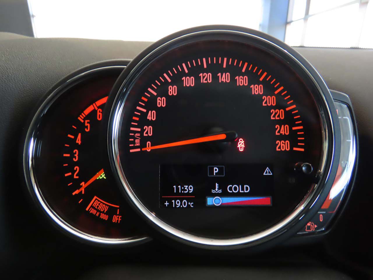 MINI CROSSOVER COOPER D