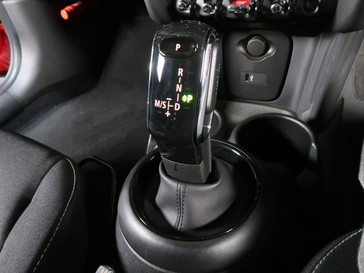 F55 MINI Cooper 5-Door Hatch LCI