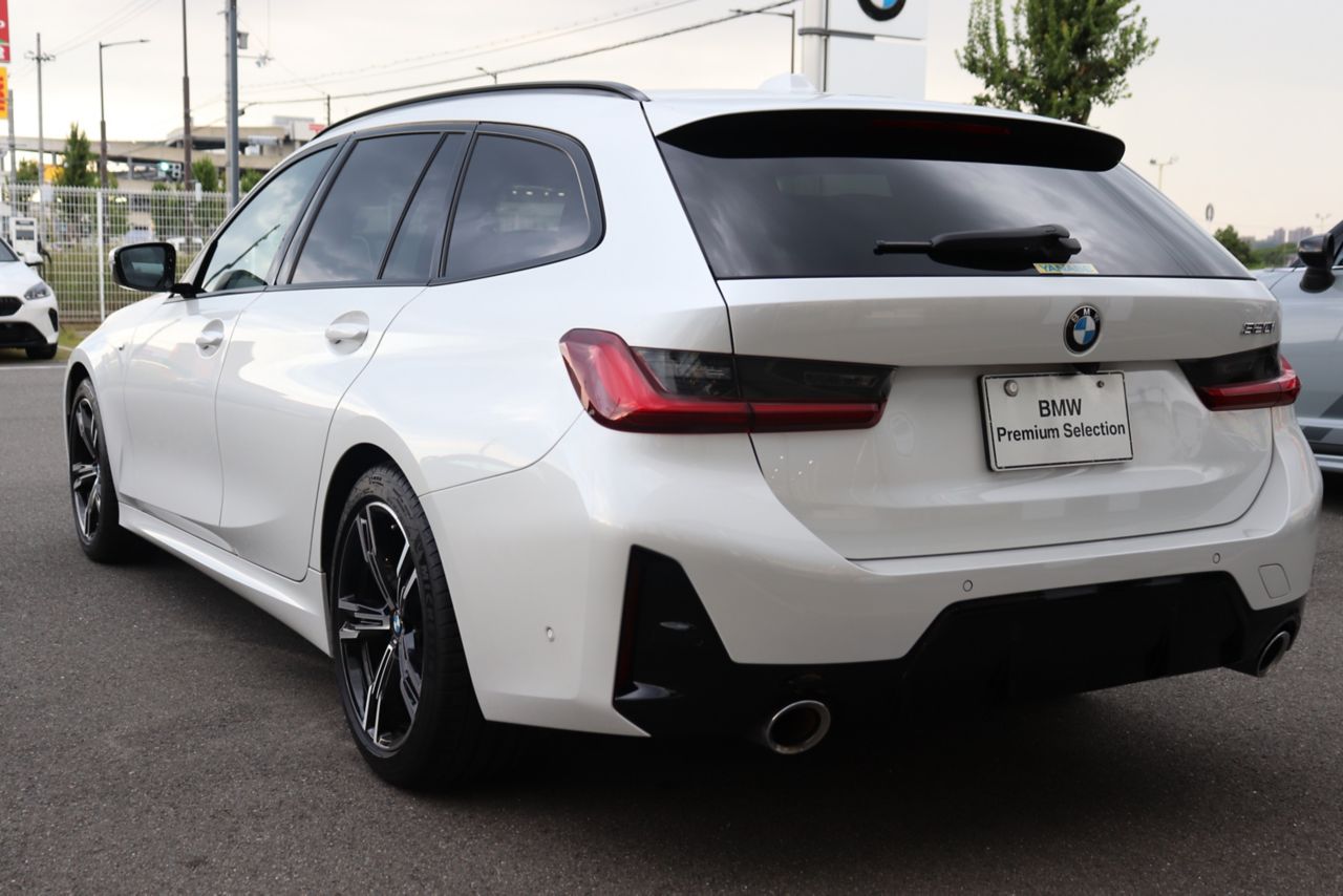 G21 320i Touring LCI RHD