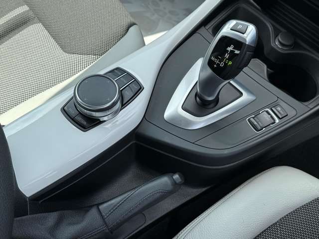 118D 5DOOR RHD