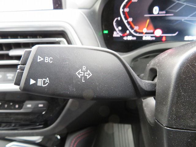 X4 xDrive20d RHD