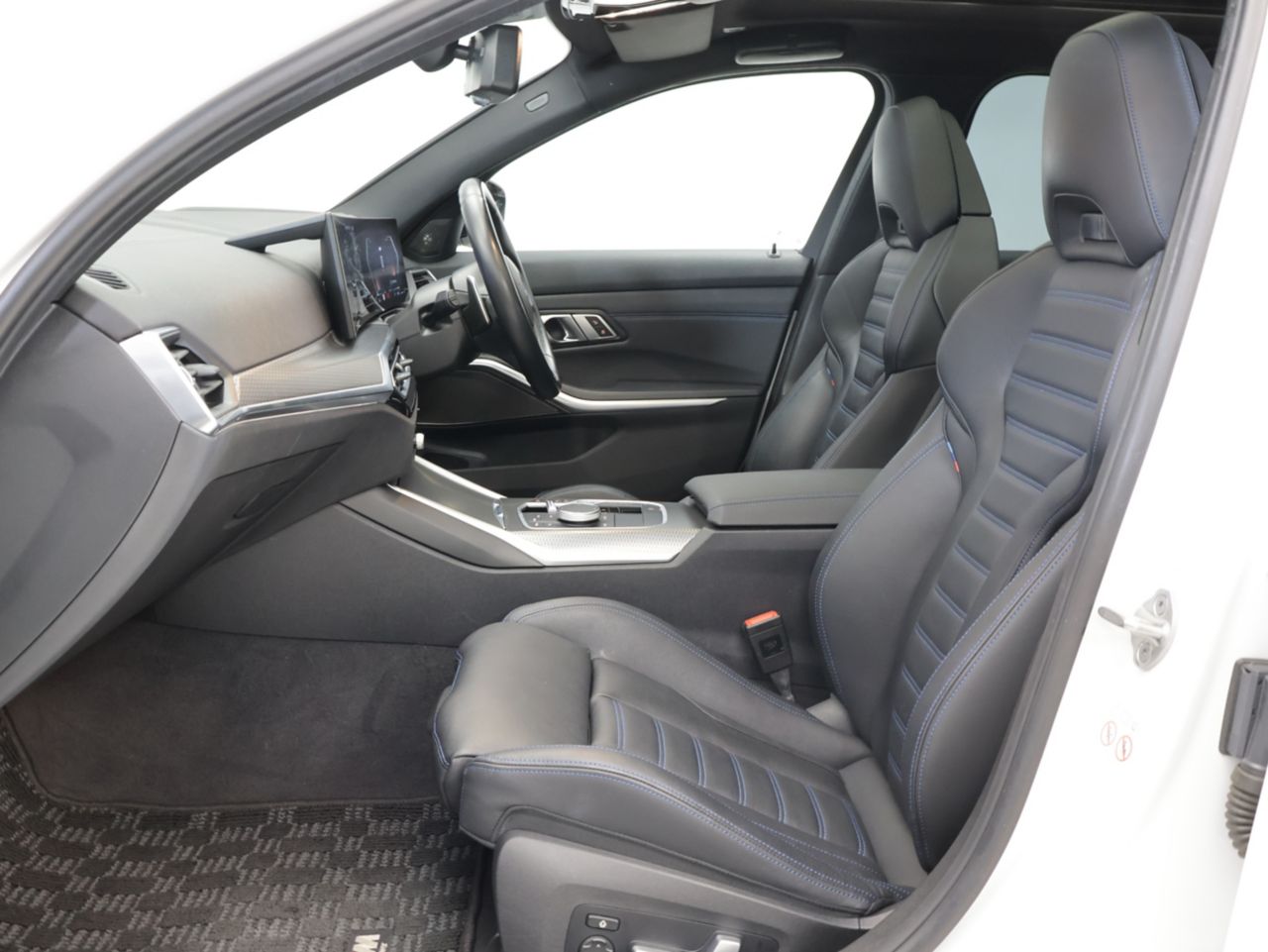 G21 M340i xDrive Touring LCI RHD