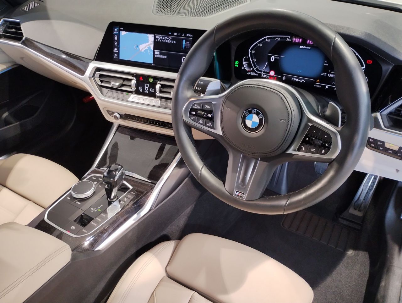 G20 330e Saloon RHD