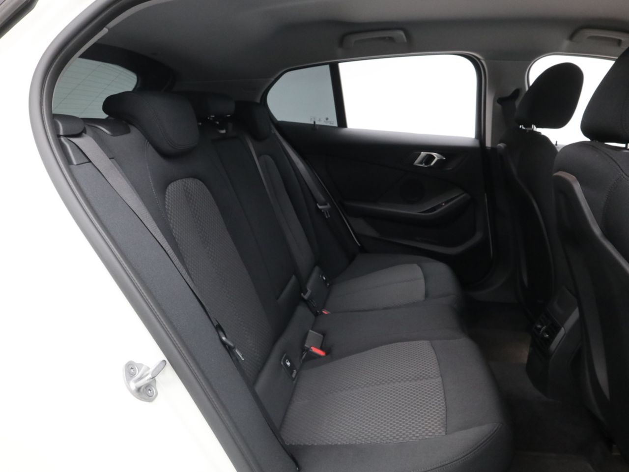 F40 118d Sports Hatch 5-door B47 2.0d