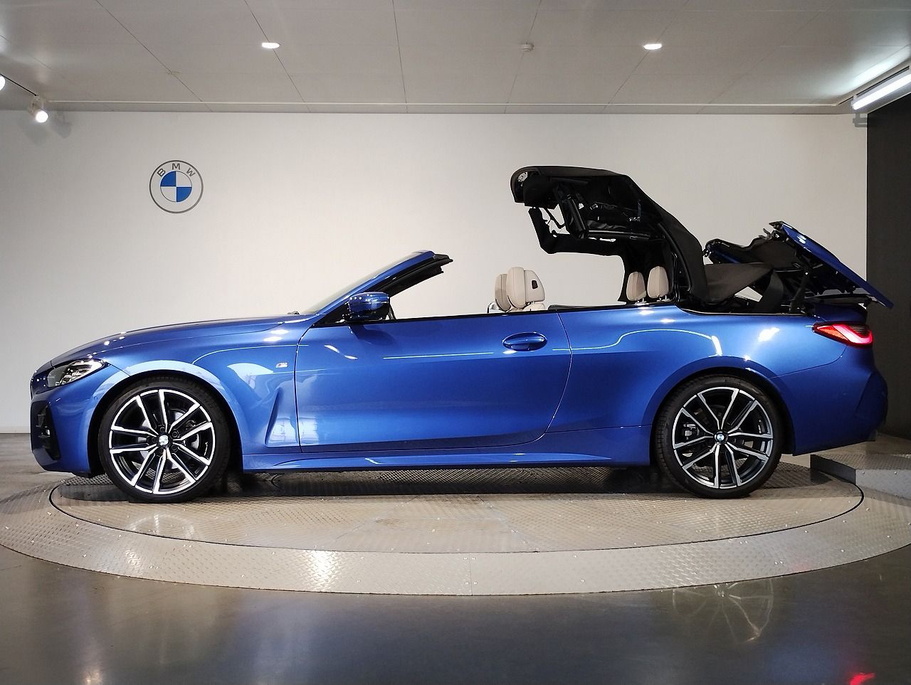 G23 420i Convertible RHD