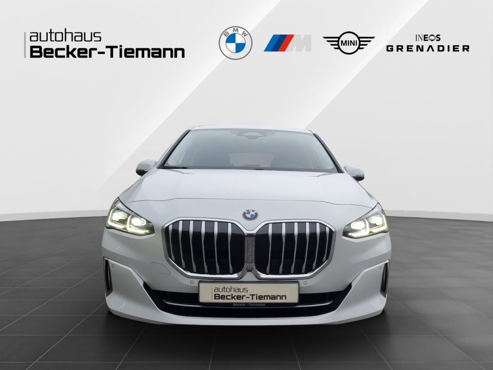 BMW 218