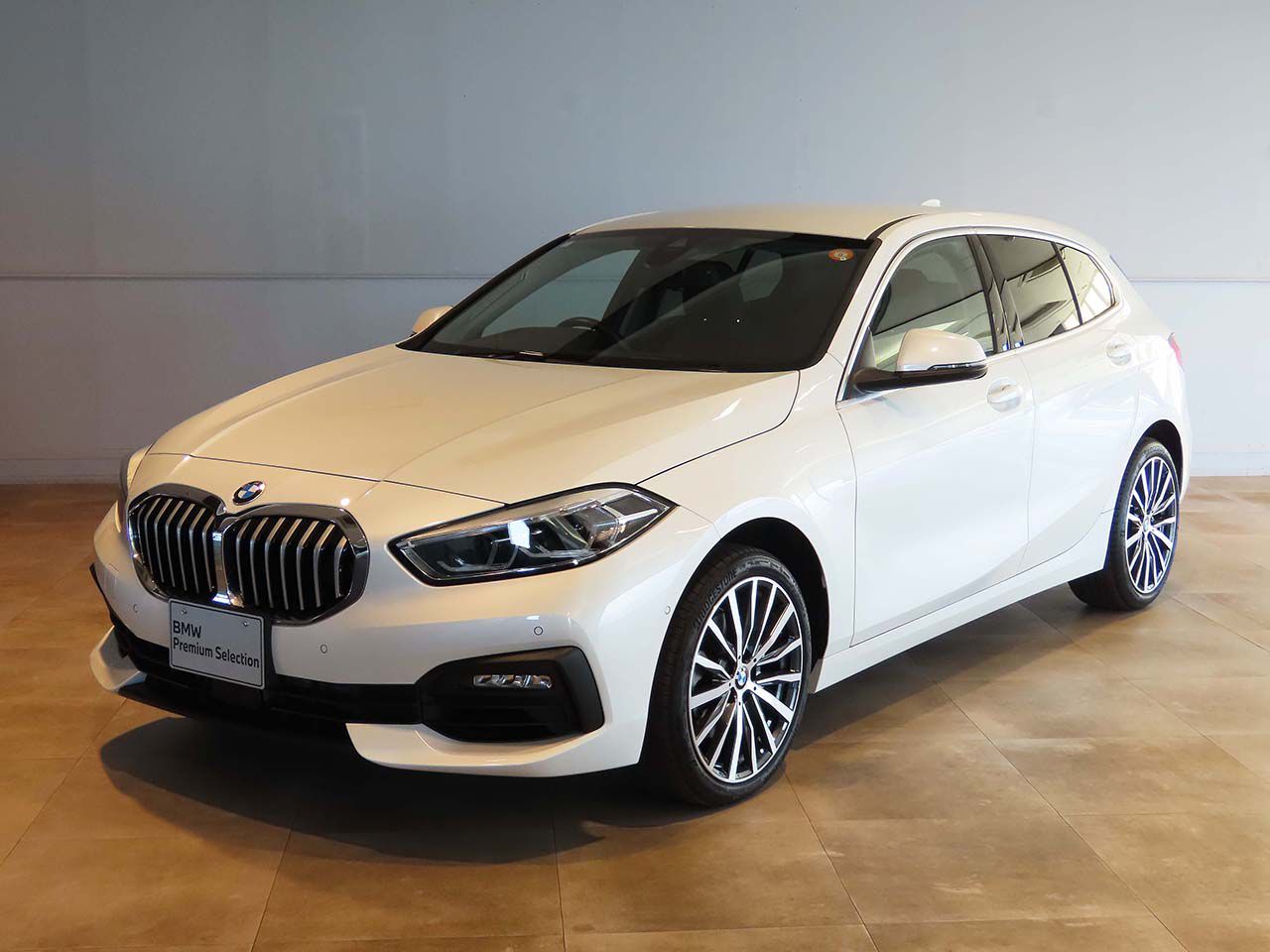 118i