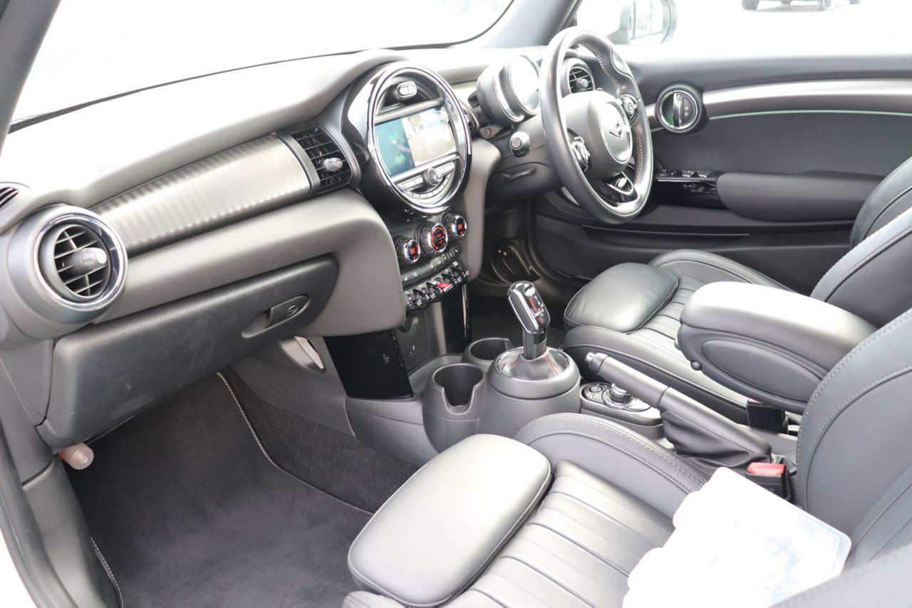 F57 MINI Cooper S Convertible LCI