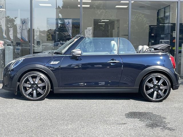 MINI Cooper S Convertible RHD