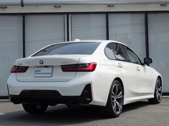 320d xDrive Berline RHD