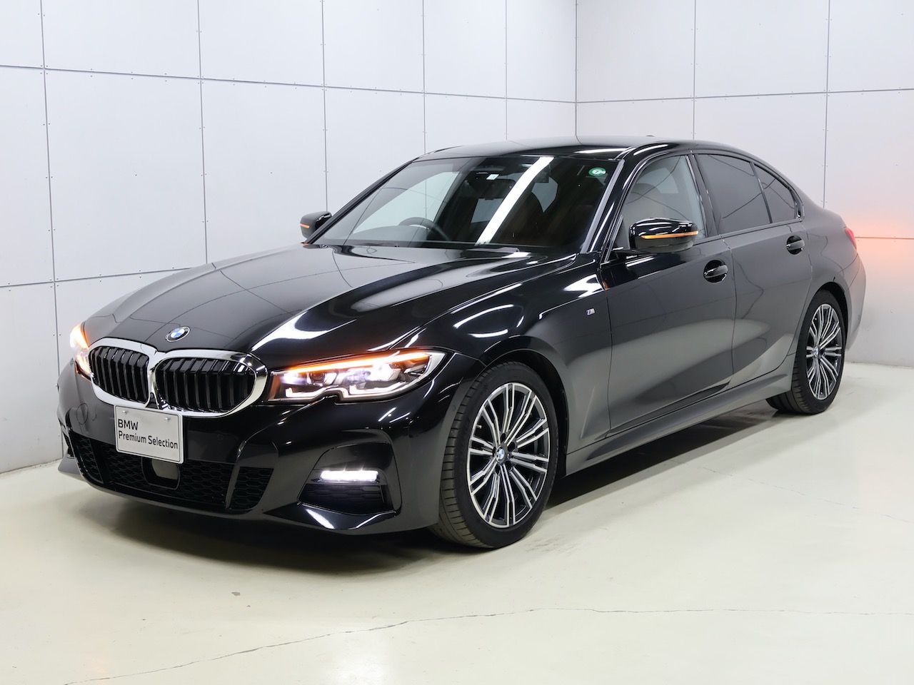 G20 320i Saloon RHD TU