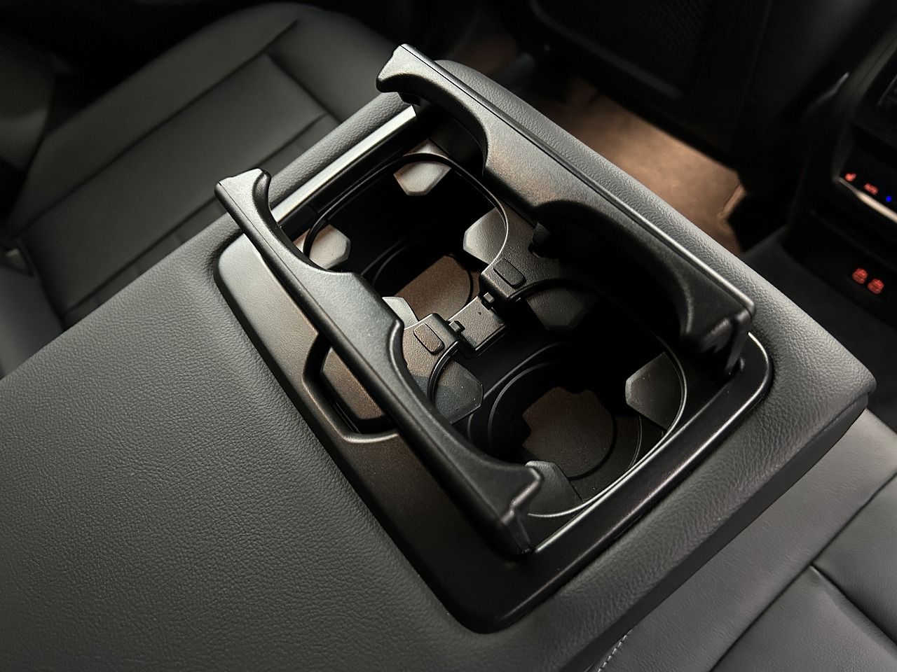 G01 X3 M40d RHD LCI ZA