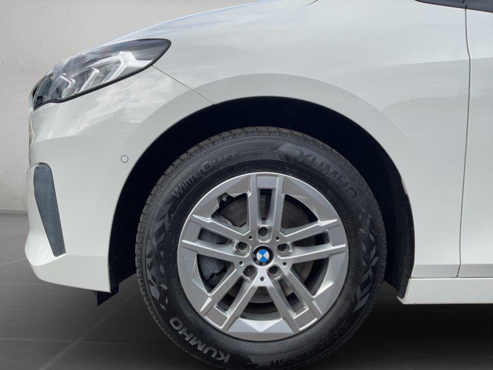 BMW 218