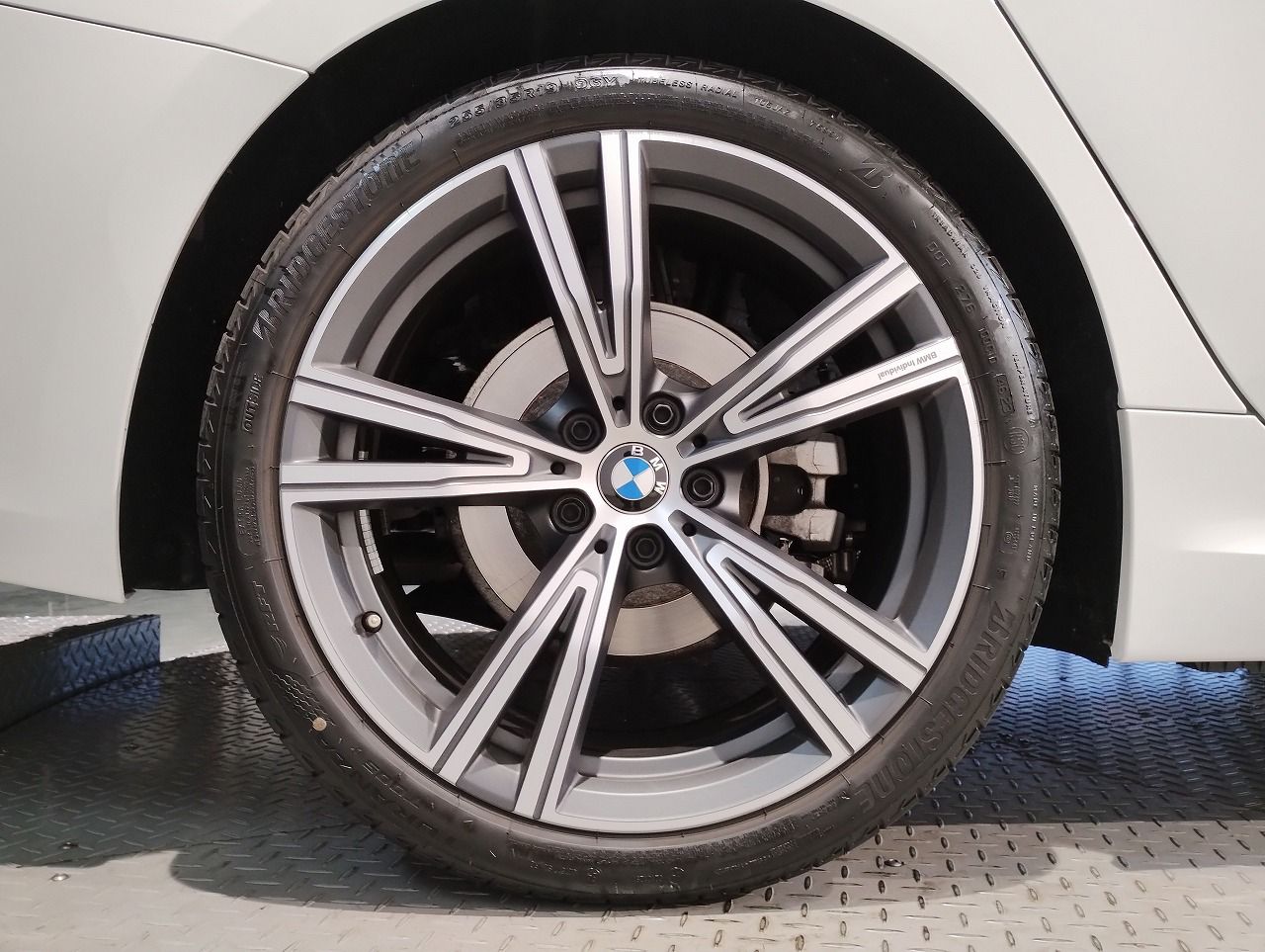 320d xDrive Berline RHD