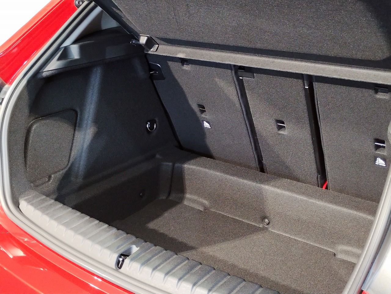 F40 118d Sports Hatch 5-door B47 2.0d