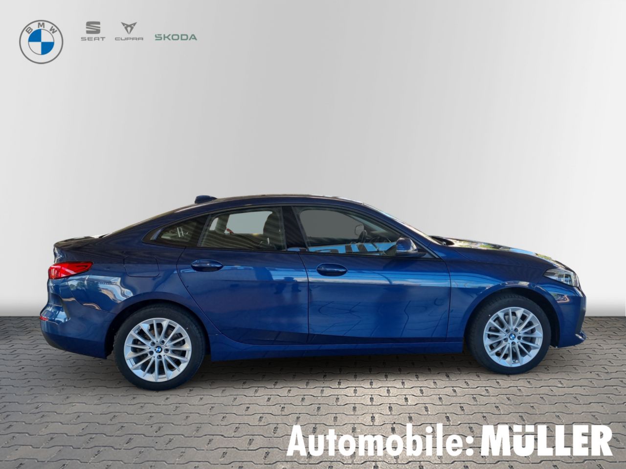 BMW 218