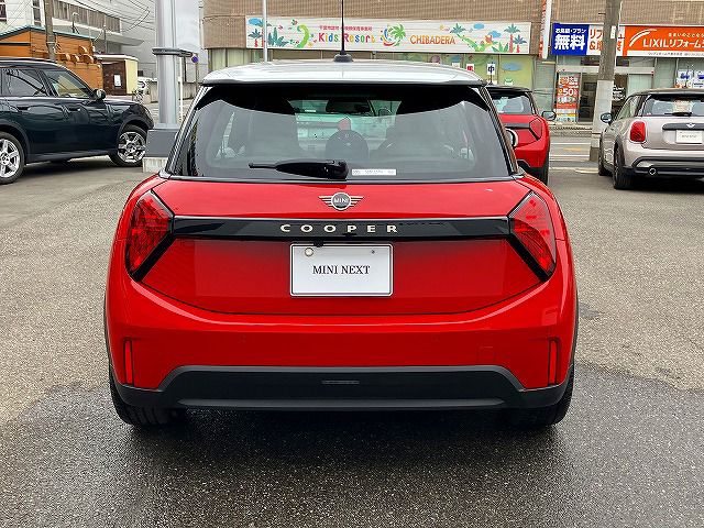 F66 MINI Cooper C 3Dr