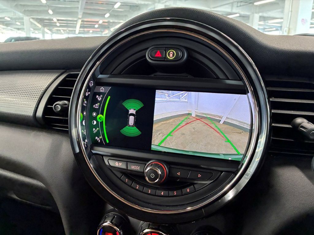 MINI Cooper D 3-Door Hatch