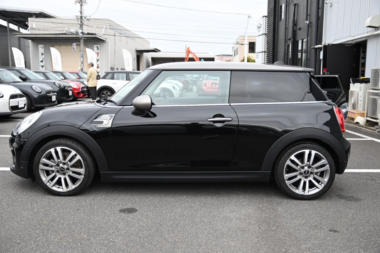 F56 MINI COOPER