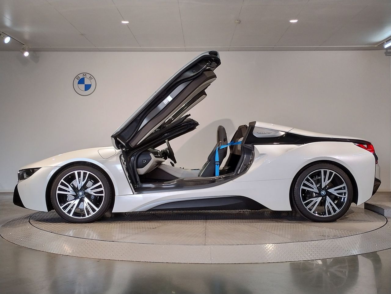 I15 i8 Roadster B38 1.5i