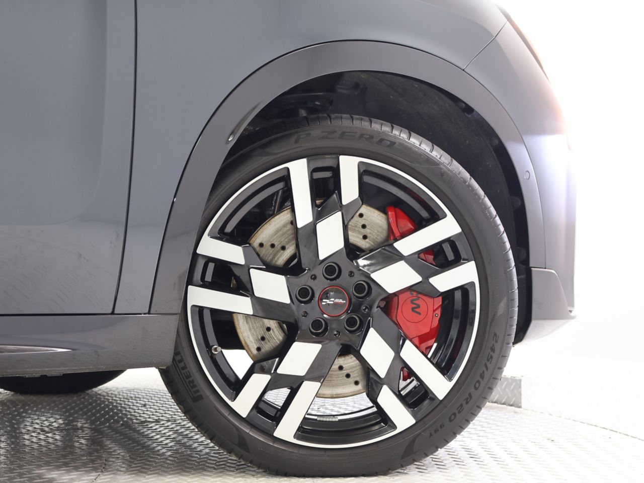 U25 MINI John Cooper Works Countryman ALL4