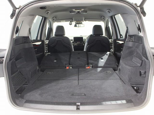 218D GRAN TOURER RHD