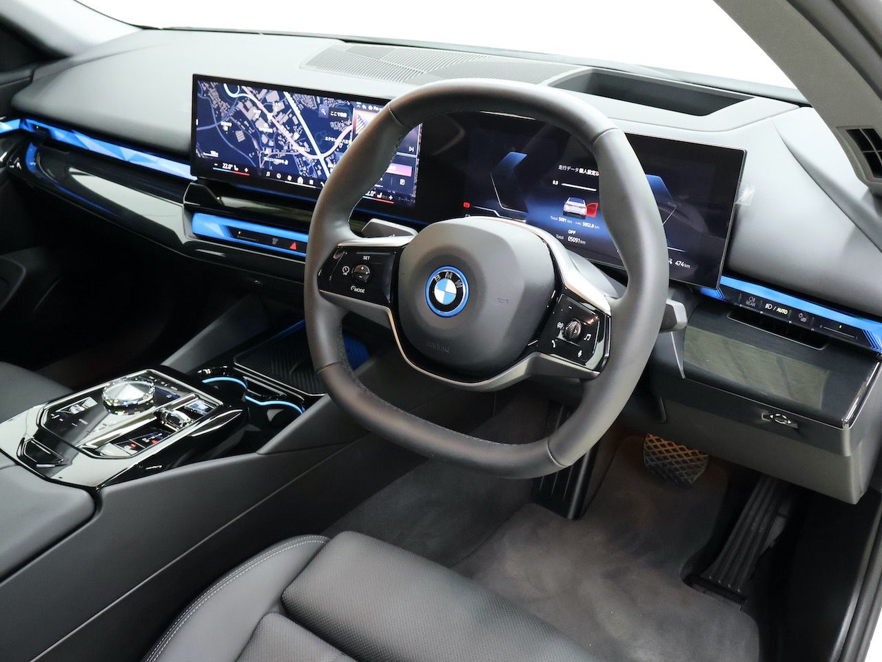 BMW i5 eDrive40 Sedan RHD