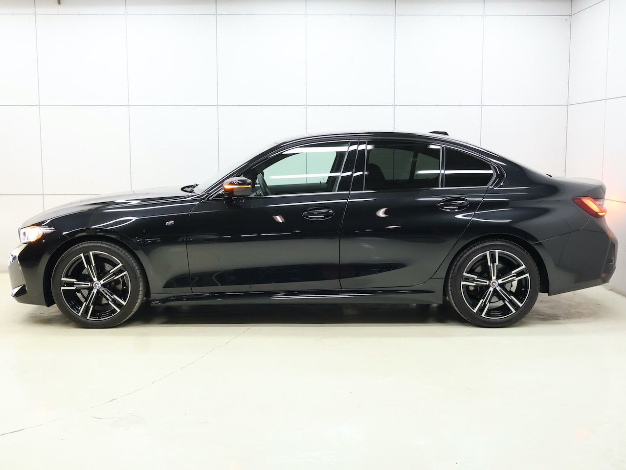 G20 320i Saloon LCI RHD MX
