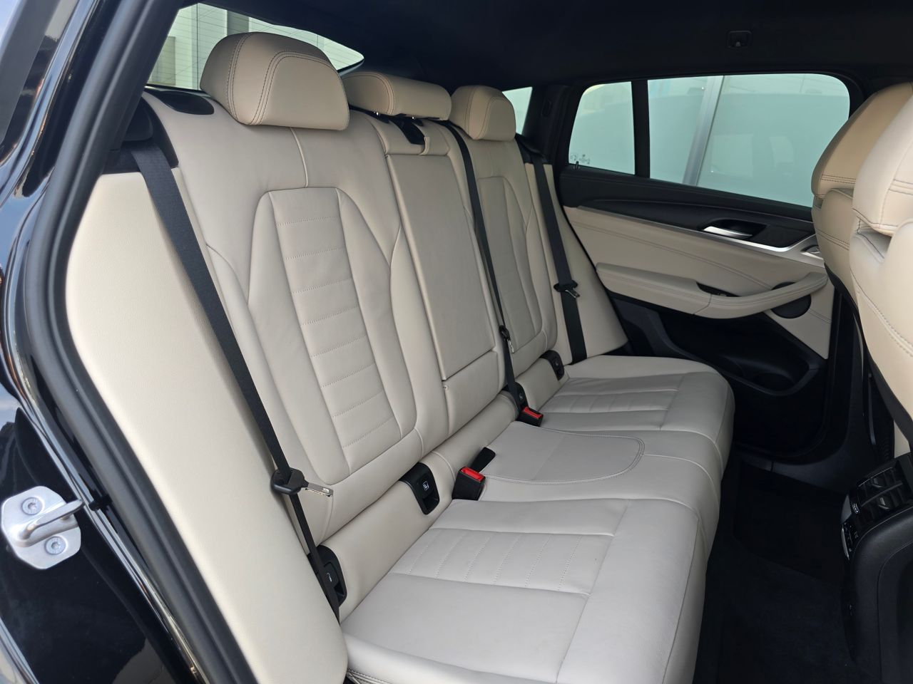 X4 xDrive20d RHD