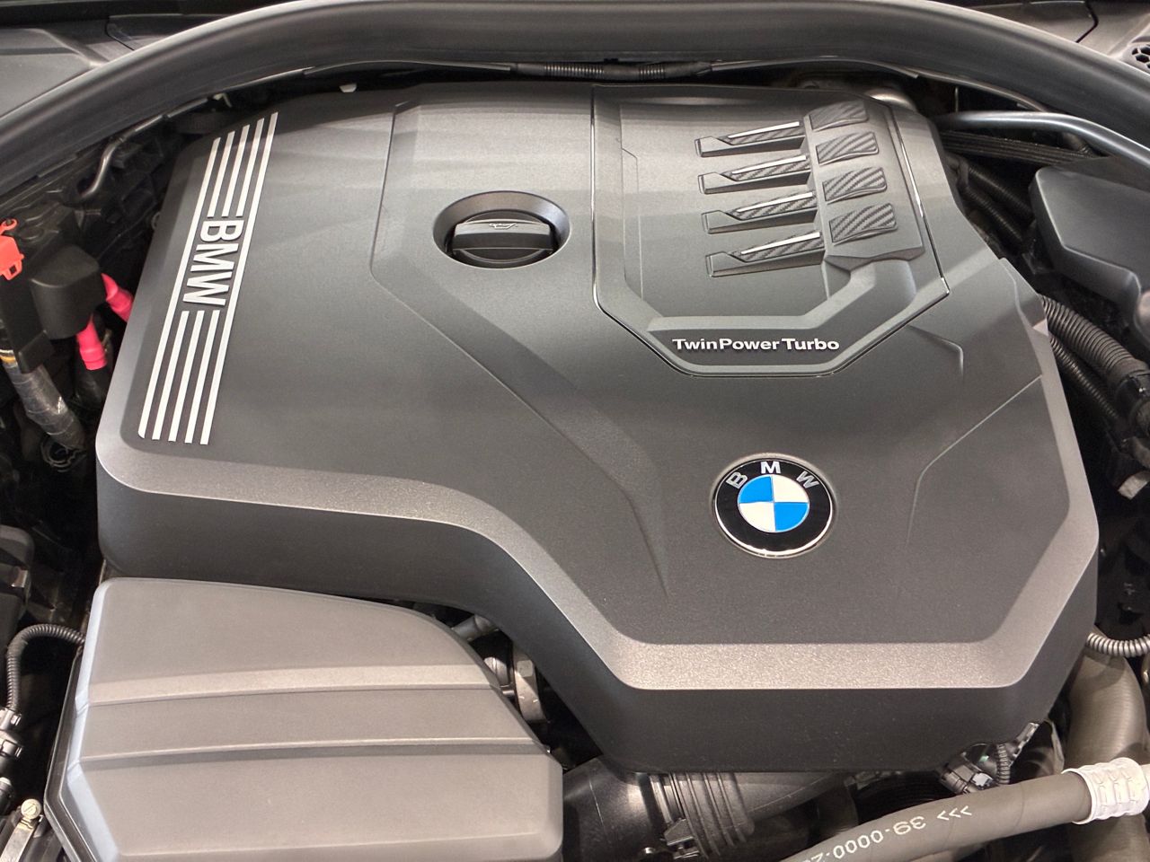 G21 330i Touring RHD