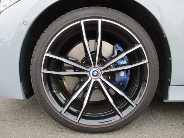 320d xDrive Berline RHD