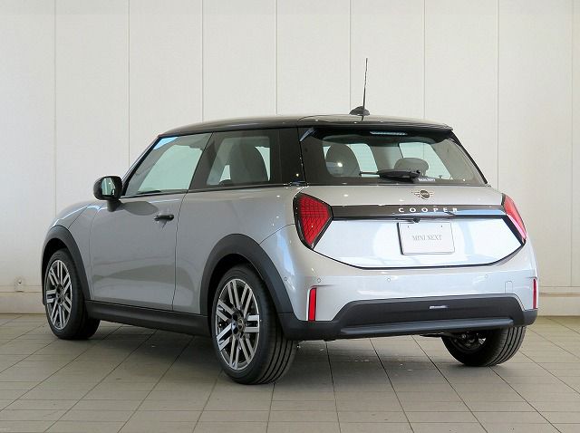 F66 MINI Cooper C 3Dr