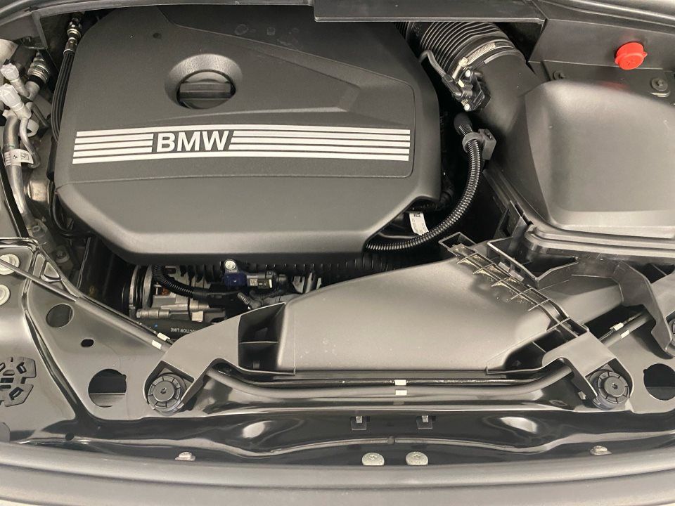 BMW 216