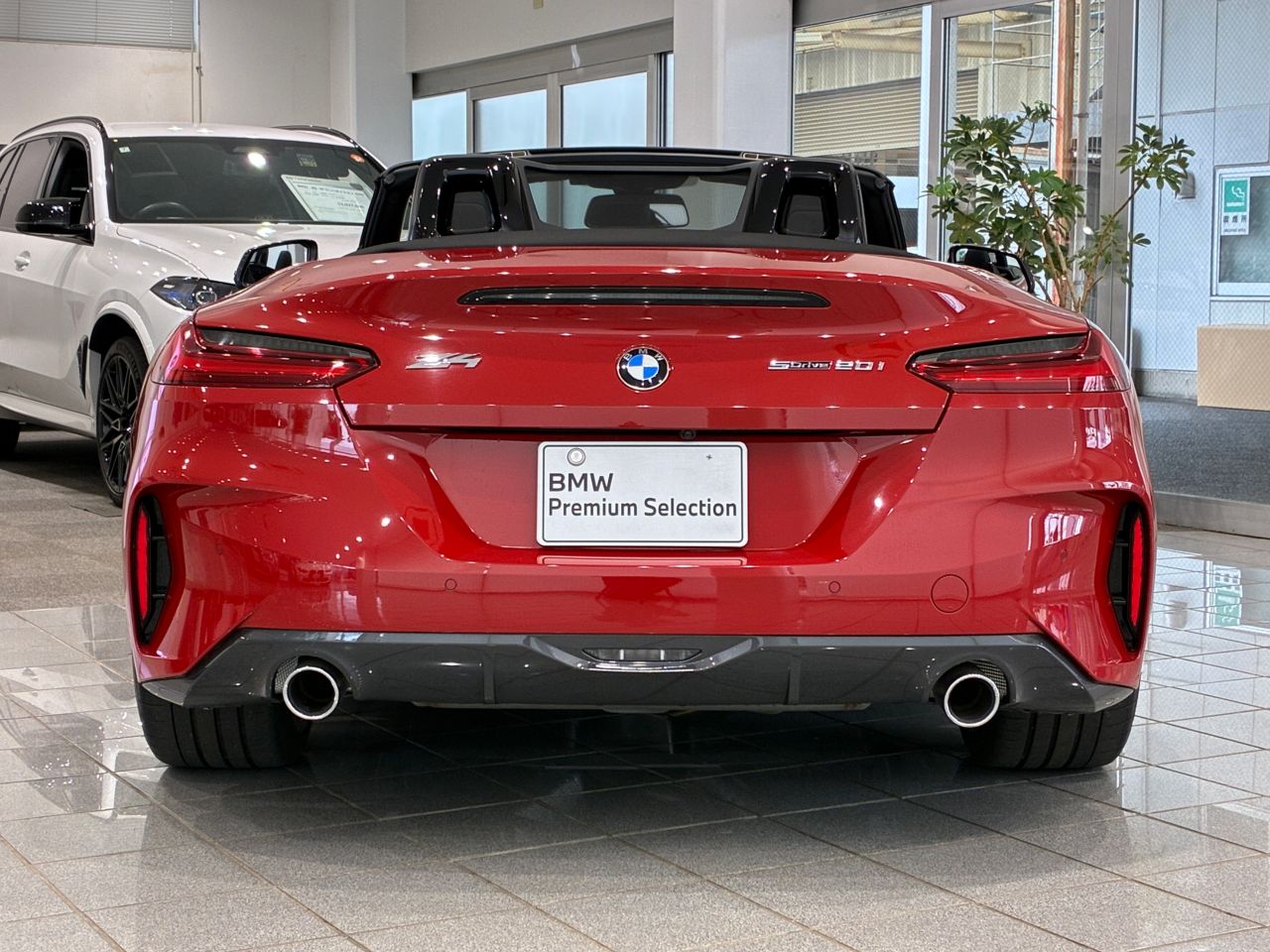 G29 z4 sDrive20i RHD