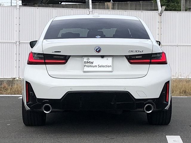 320d xDrive Berline RHD