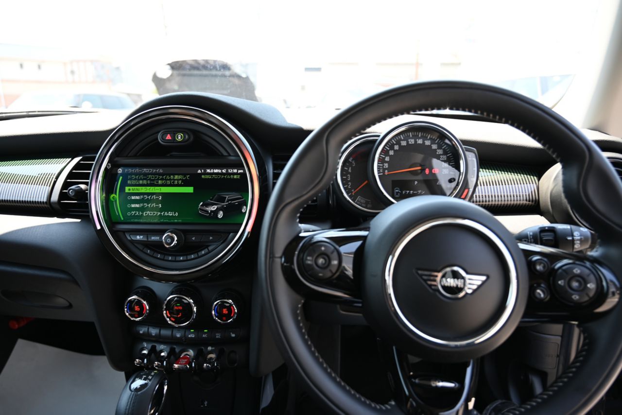 F56 COOPER D (AT)