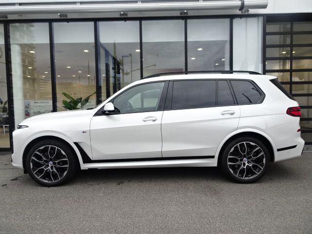 X7 xDrive40d RHD US