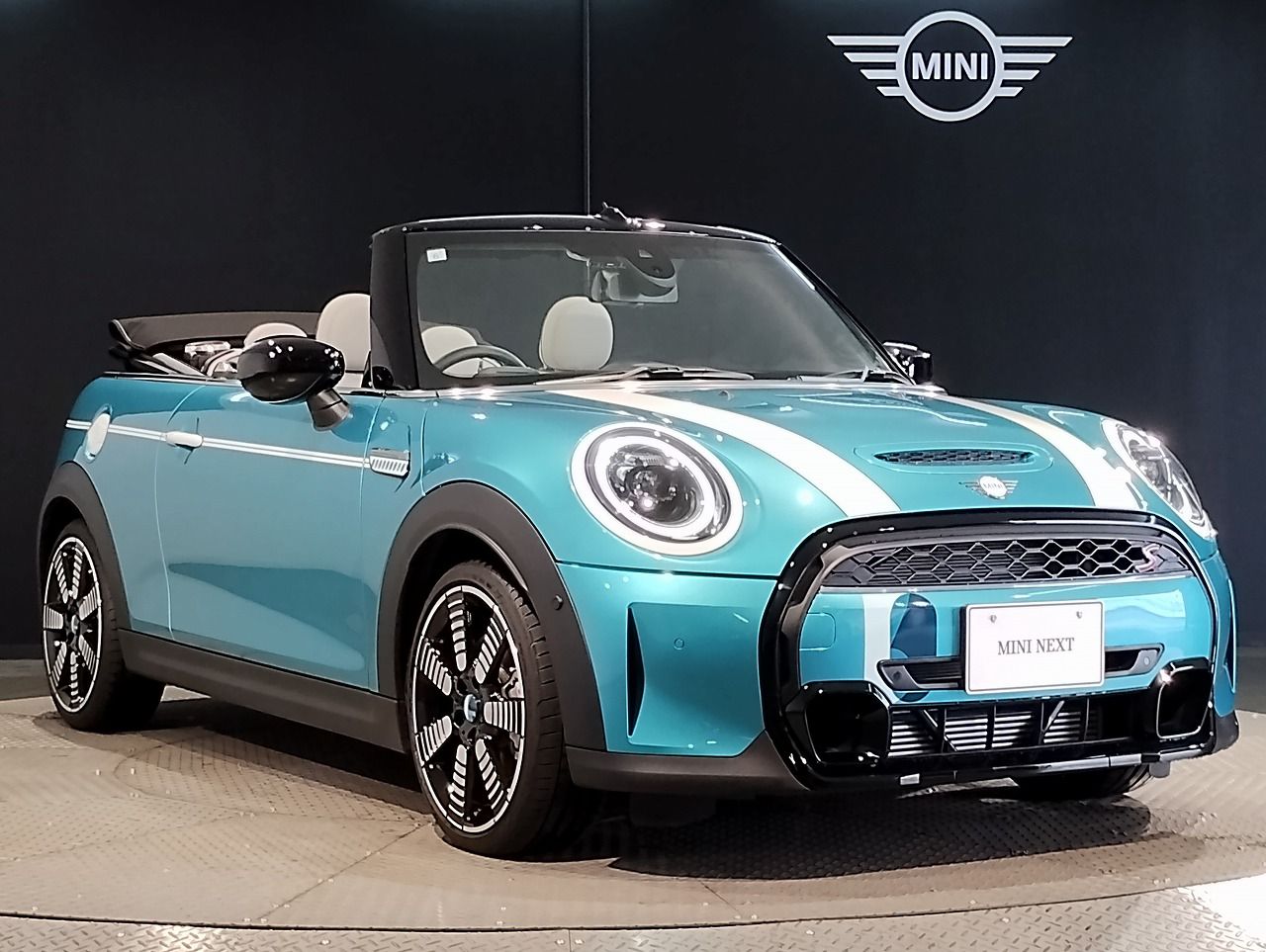 MINI Cooper S Convertible RHD