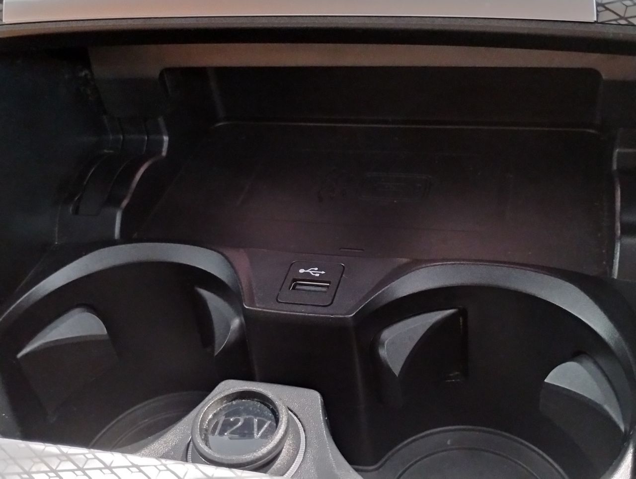 320d xDrive Berline RHD