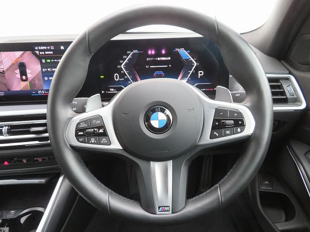320d xDrive Berline RHD