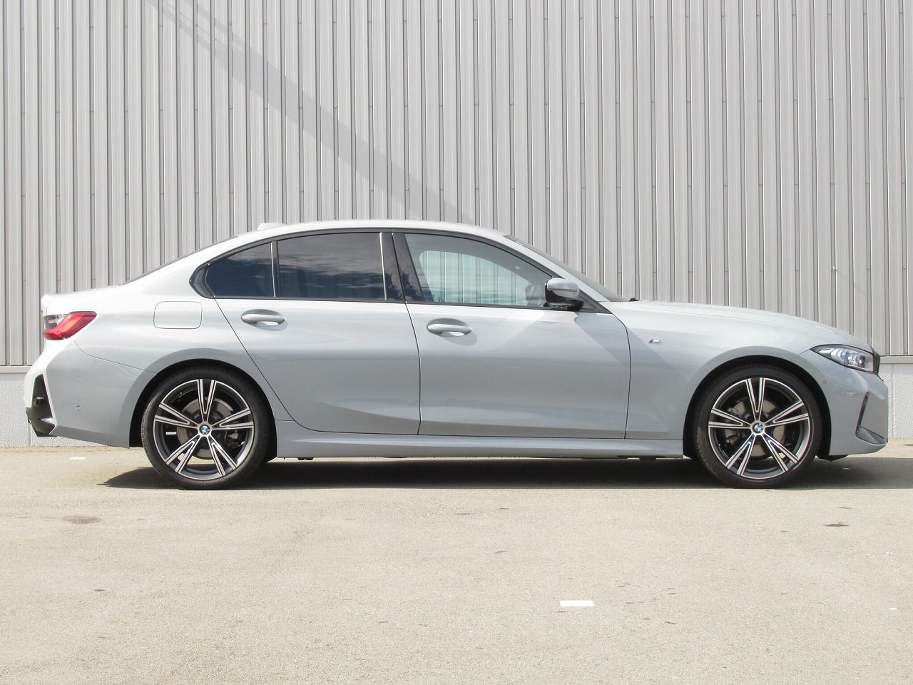 320d xDrive Berline RHD