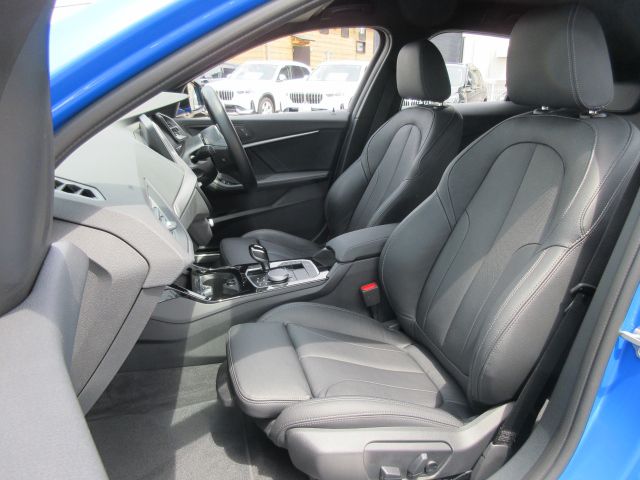 F40 118d Sports Hatch 5-door B47 2.0d