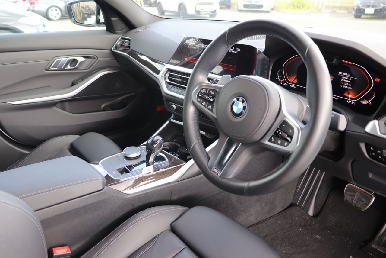 G20 320i Saloon RHD MX