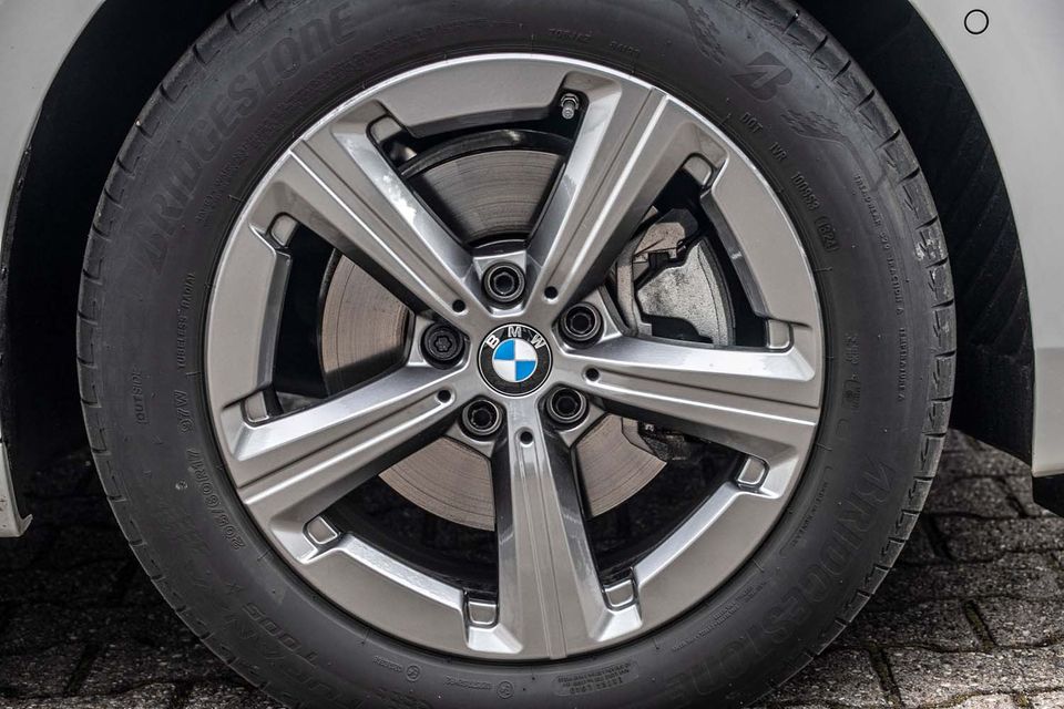 BMW 216