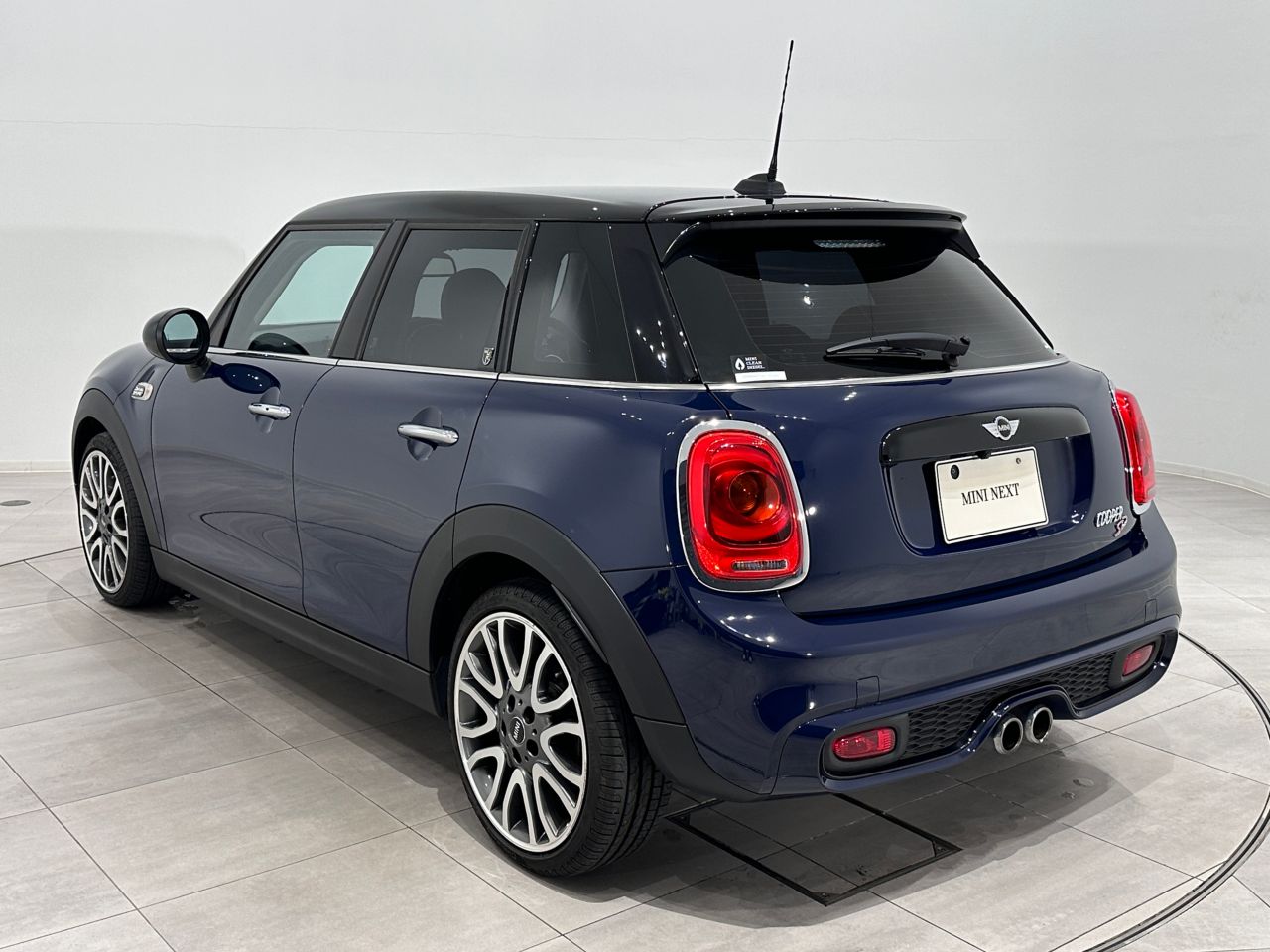 F55 COOPER S D(AT)